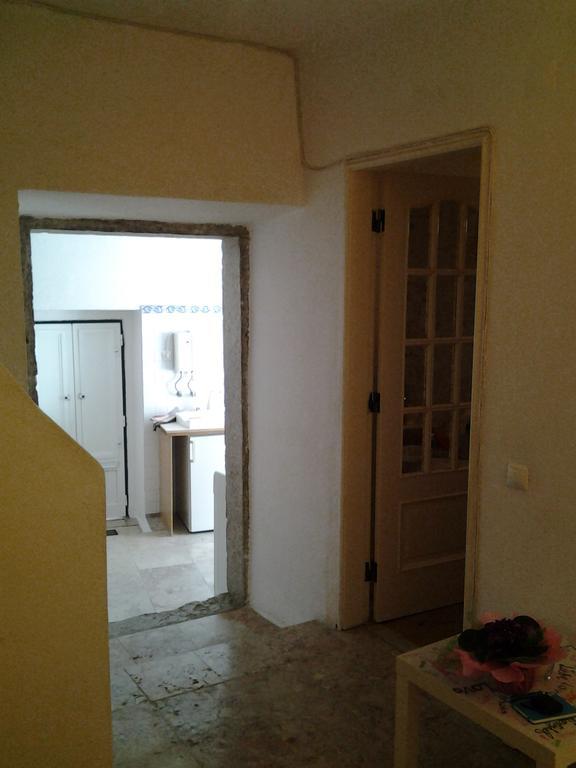 אוייראס Typical Small House Near Lisbon מראה חיצוני תמונה