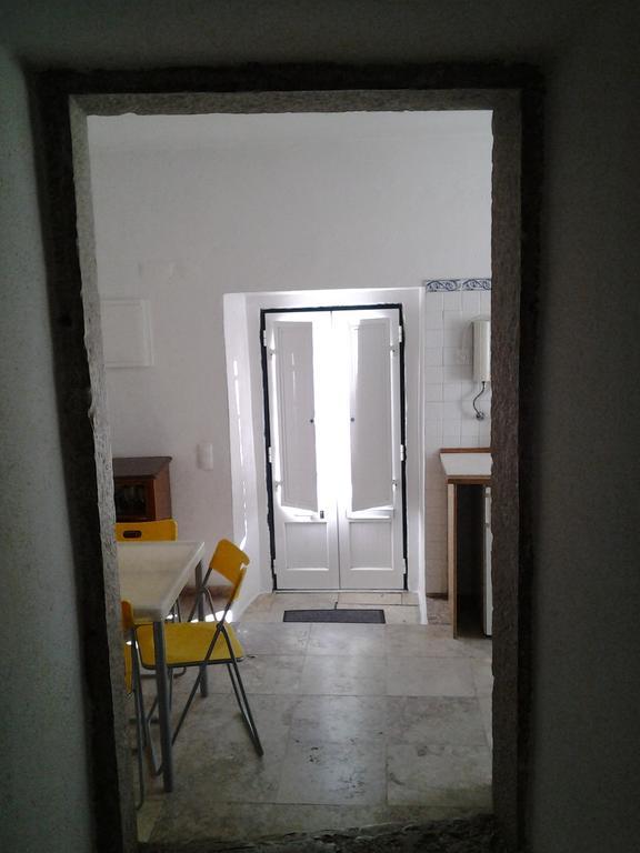 אוייראס Typical Small House Near Lisbon מראה חיצוני תמונה